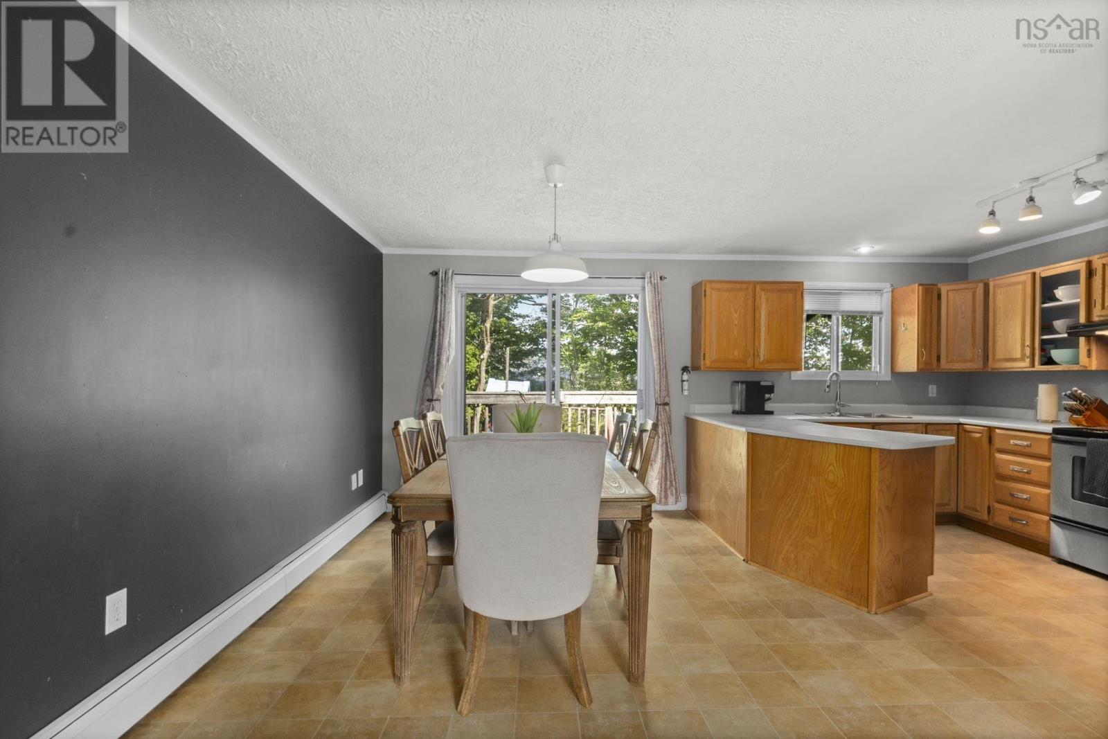 Property 7 of 42 of 14 Ernest Avenue