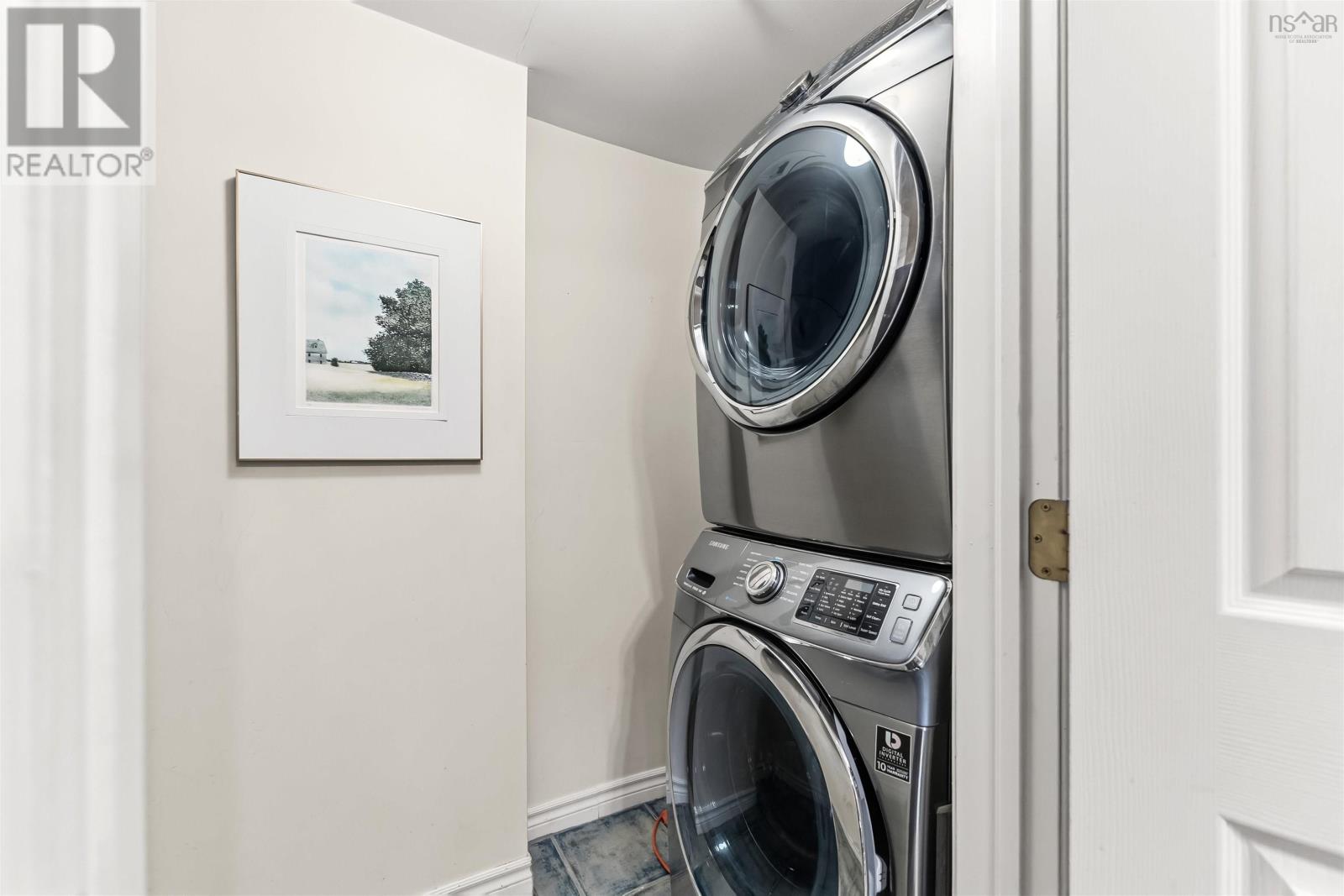 Property 17 of 37 of 103 5769 Cunard Street