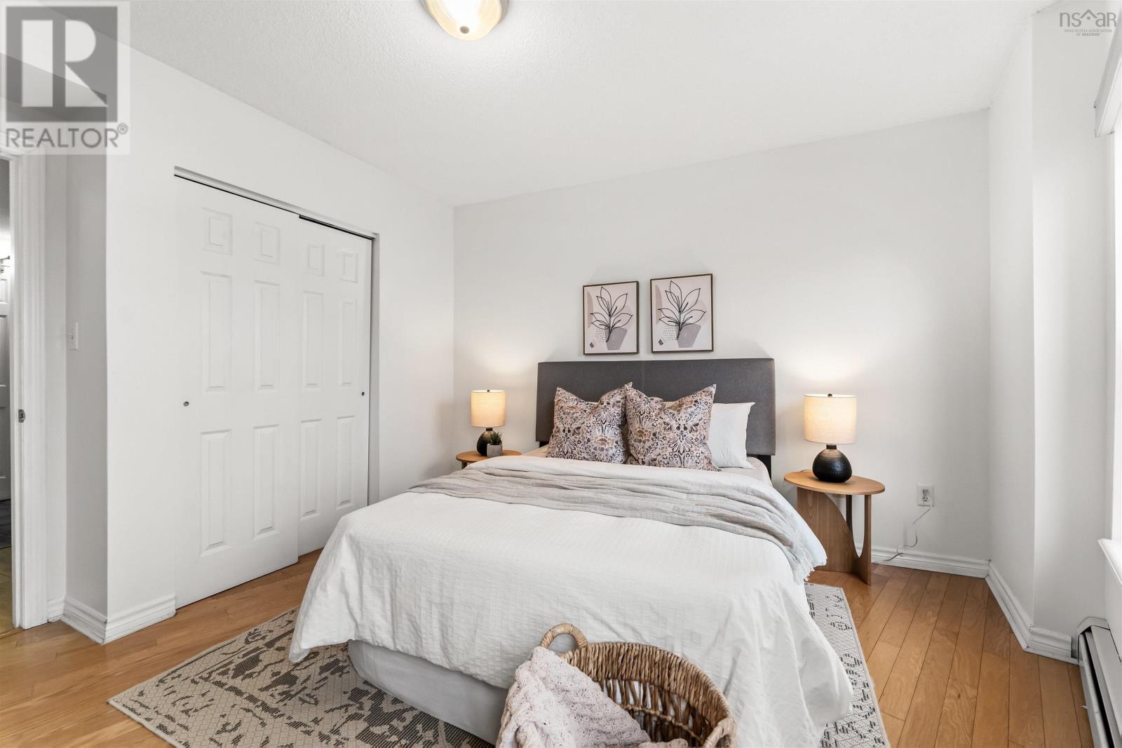 Property 20 of 37 of 103 5769 Cunard Street