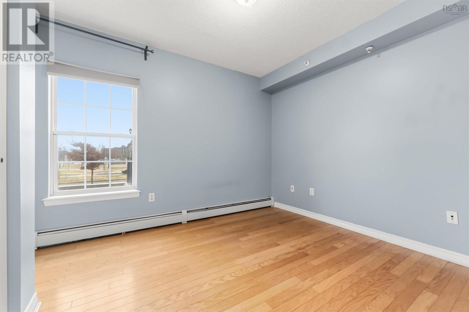 Property 26 of 37 of 103 5769 Cunard Street