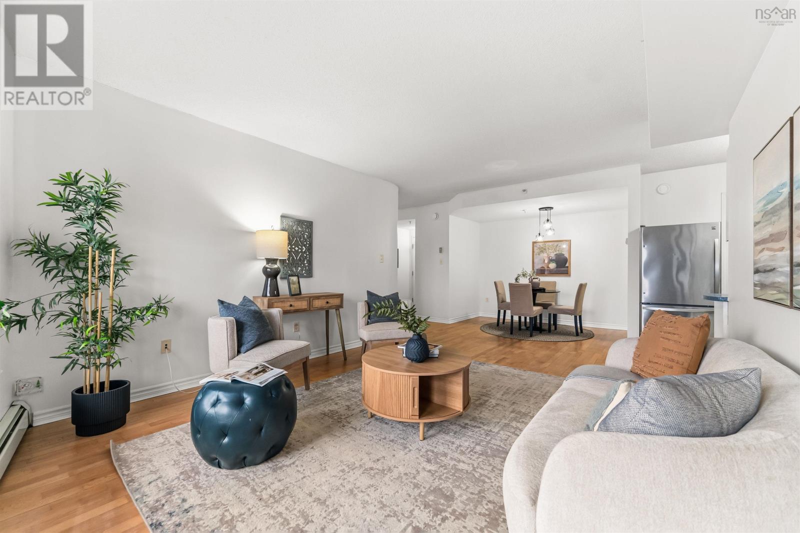 Property 8 of 37 of 103 5769 Cunard Street