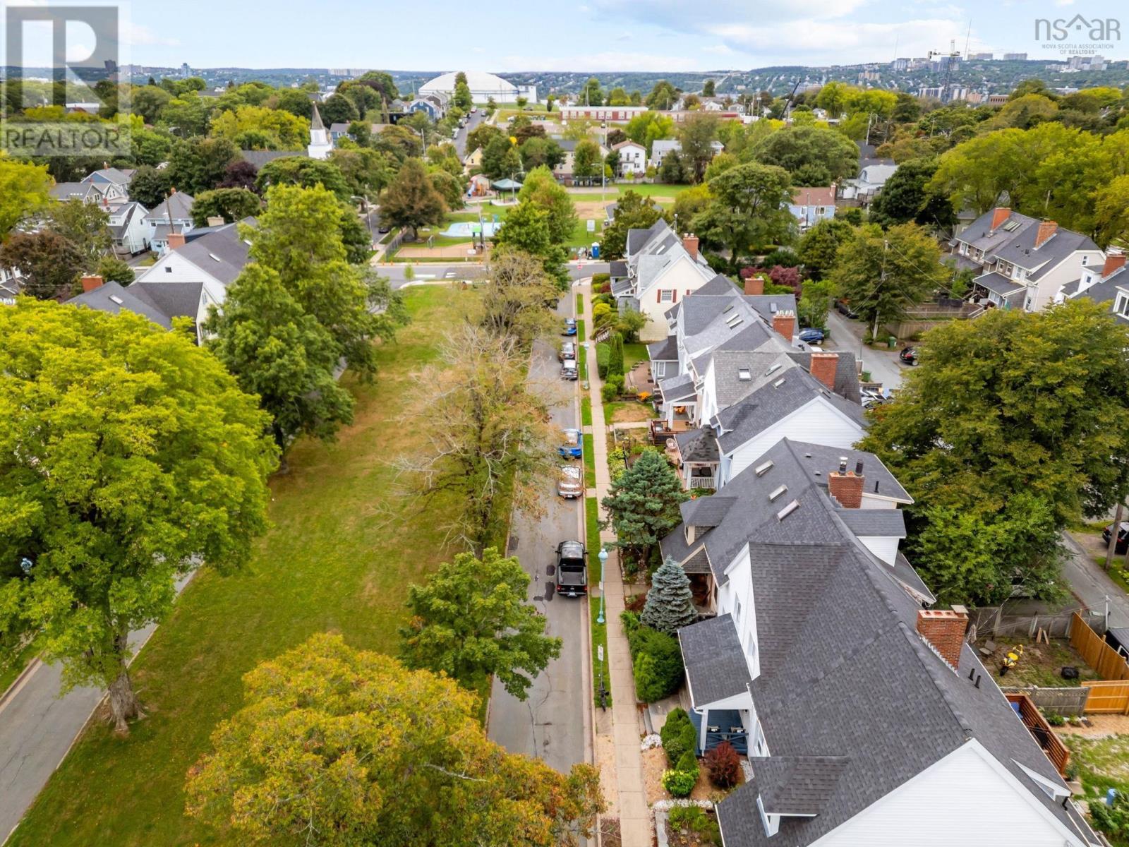 Property 33 of 49 of 5523 Sebastian Pl