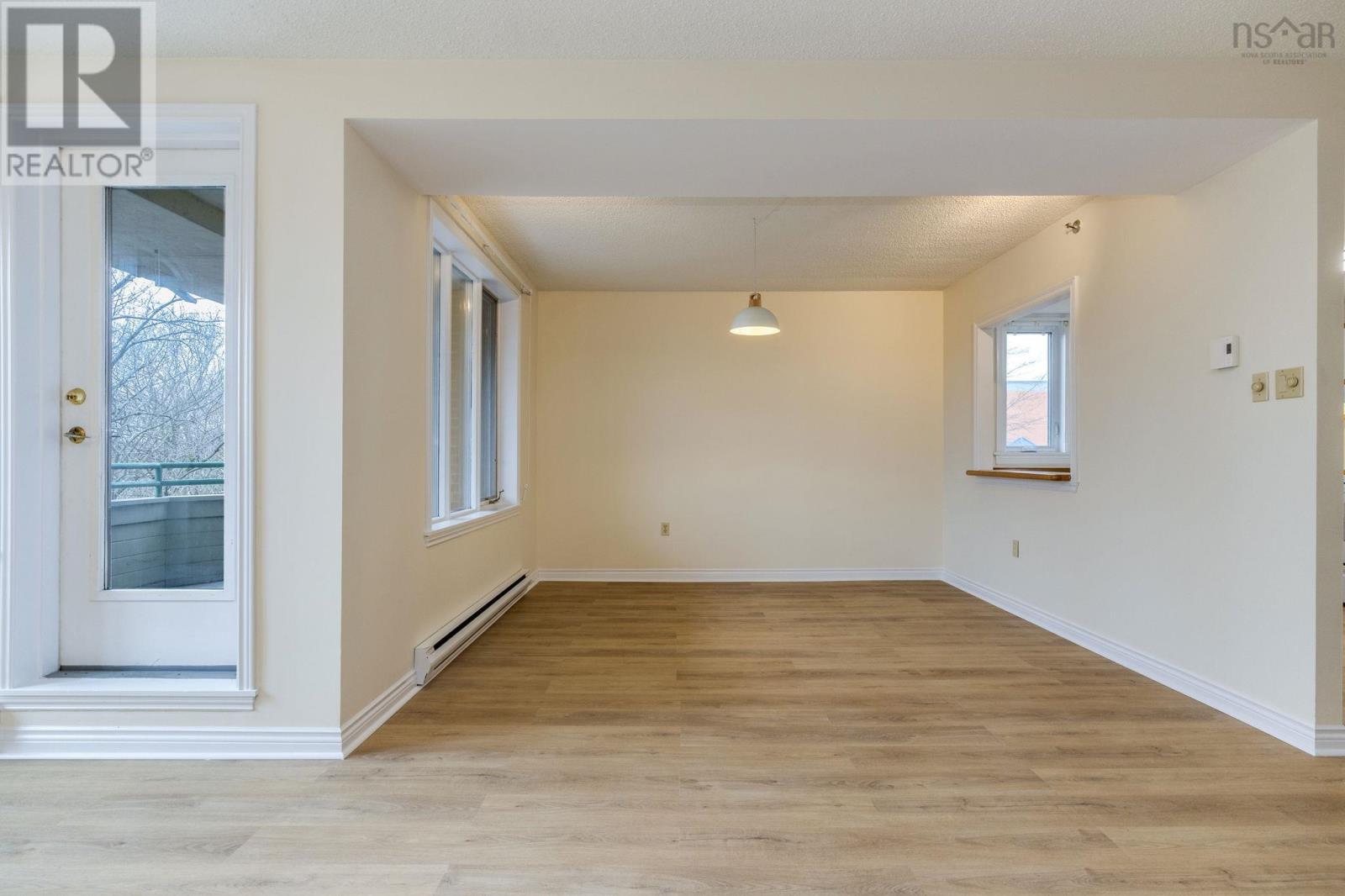 Property 7 of 30 of 110 1350 Oxford Street