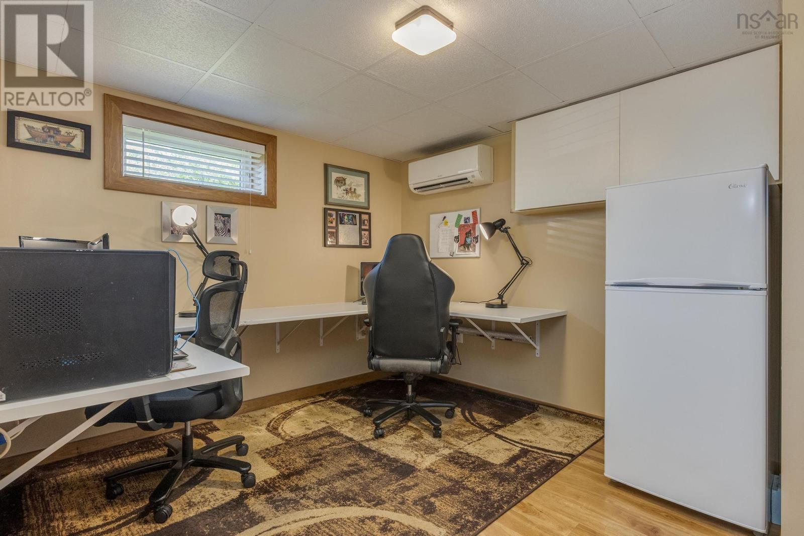 Property 36 of 51 of 9521 Commercial Street