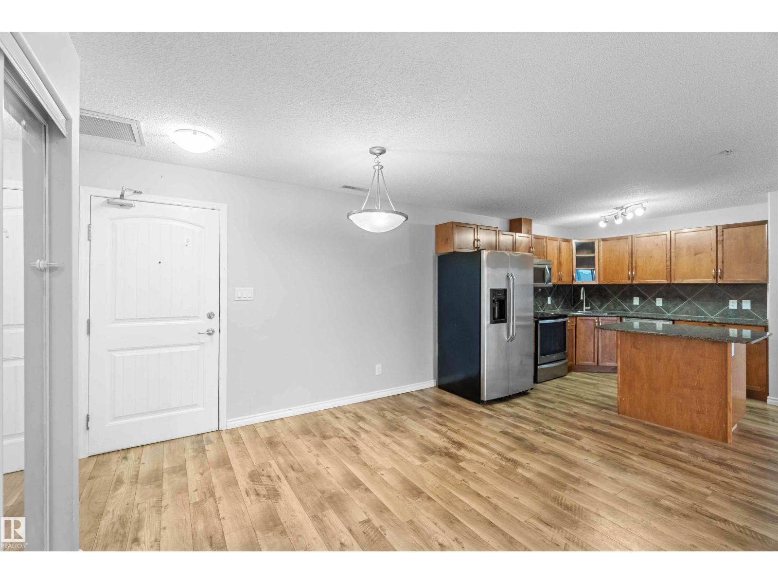 #319 17415 99 AV NW NW - Photo 5 of 33, Edmonton, Alberta