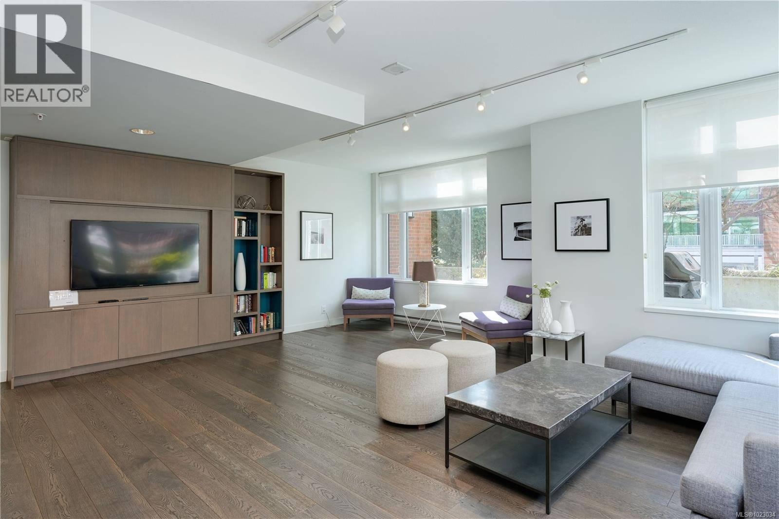 910 728 Yates Street, Victoria