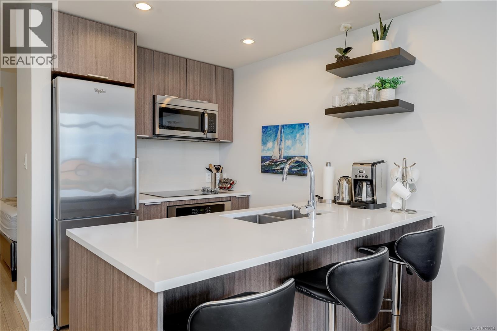 910 728 Yates Street, Victoria