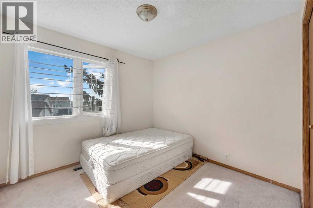 Single Family House for Sale in  Martinpark Way NE Martindale Calgary 