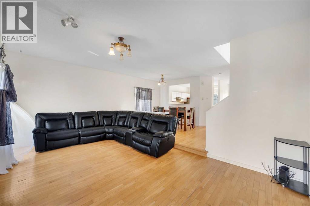 Single Family House for Sale in  Martinpark Way NE Martindale Calgary 