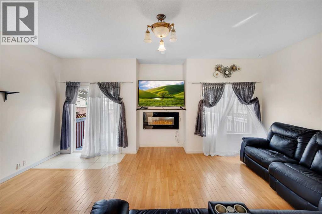 Single Family House for Sale in  Martinpark Way NE Martindale Calgary 