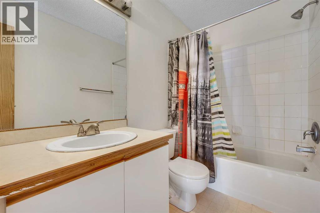 Single Family House for Sale in  Martinpark Way NE Martindale Calgary 