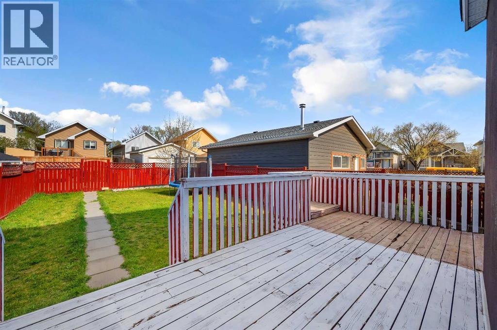 Single Family House for Sale in  Martinpark Way NE Martindale Calgary 