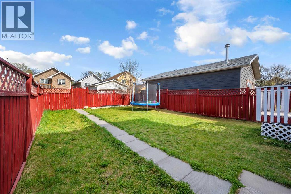 Single Family House for Sale in  Martinpark Way NE Martindale Calgary 