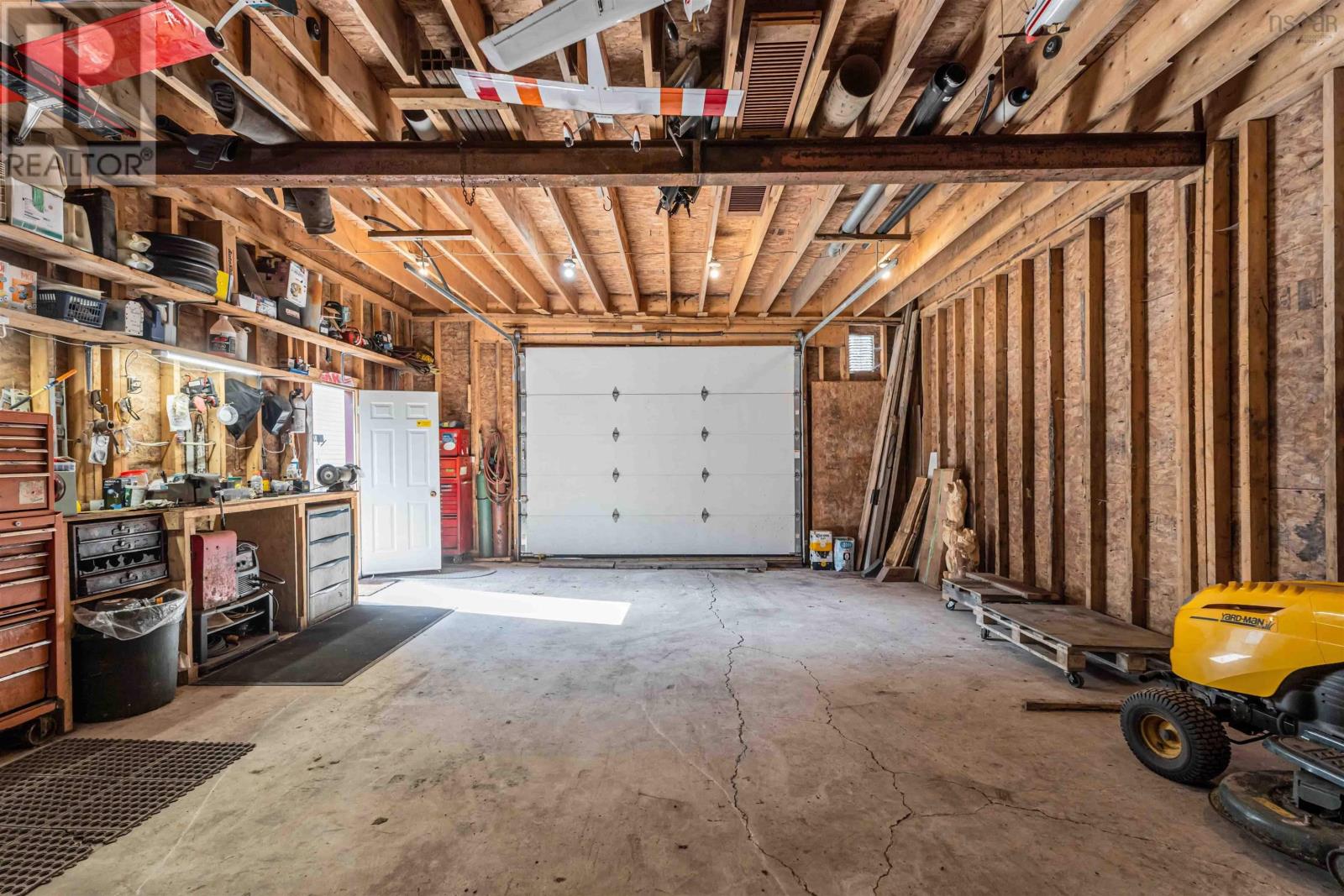 Property 14 of 51 of 483 Lighthouse Road