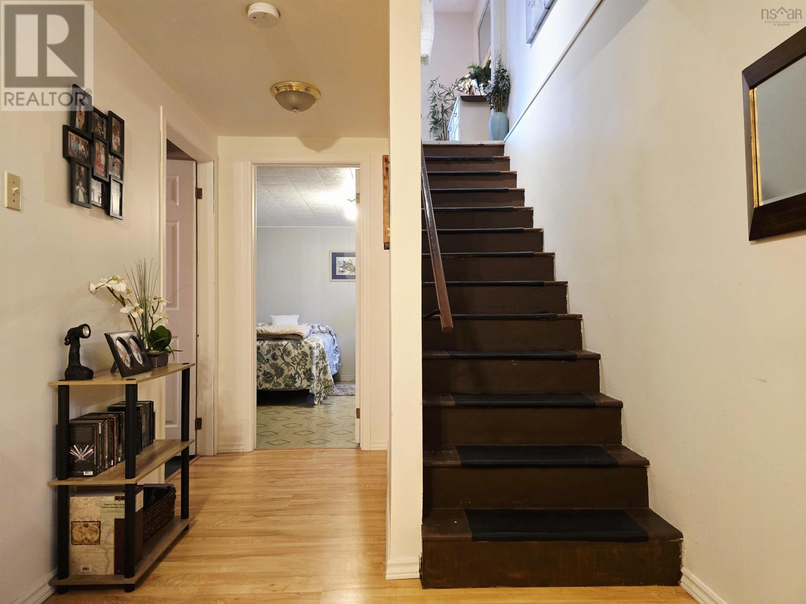 Property 26 of 34 of 44 Green Street