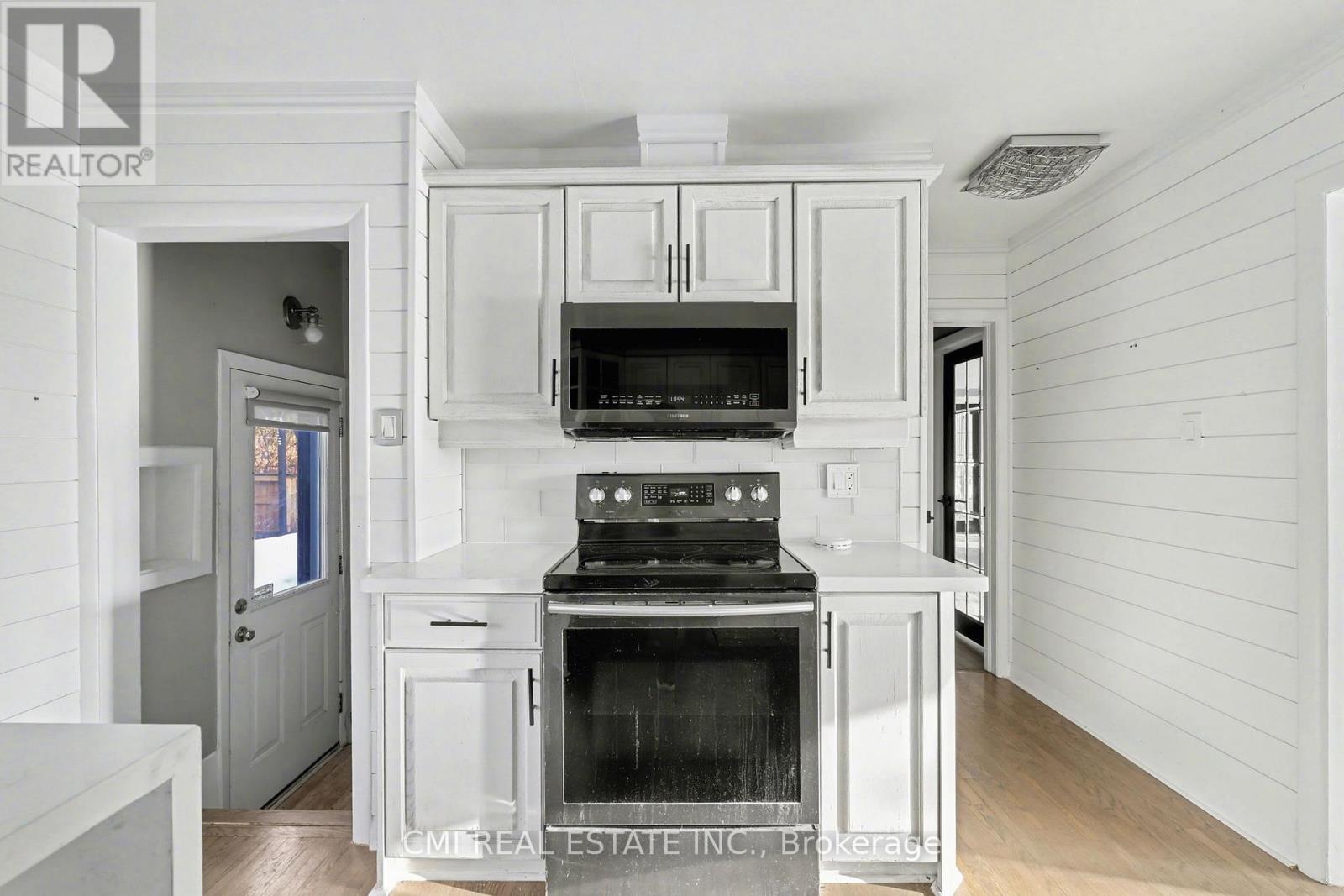 645 RIVERSIDE DRIVE - 17