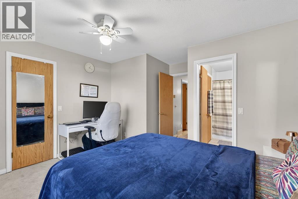 Single Family House 3 Level for Sale in  Castledale Way NE Castleridge Calgary 