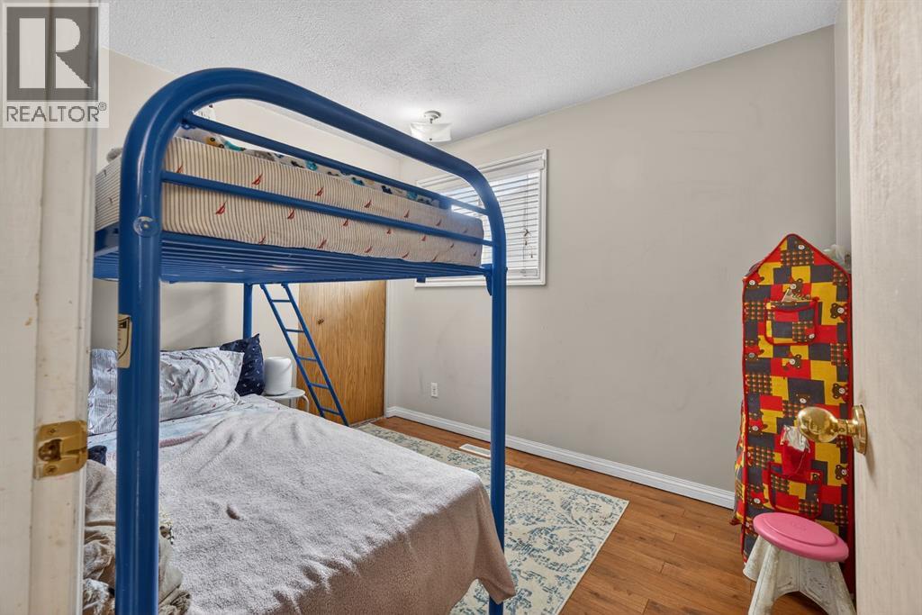 Single Family House 3 Level for Sale in  Castledale Way NE Castleridge Calgary 