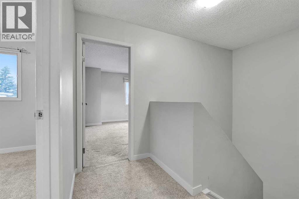 Single Family House for Sale in    Street SW Glenbrook Calgary 