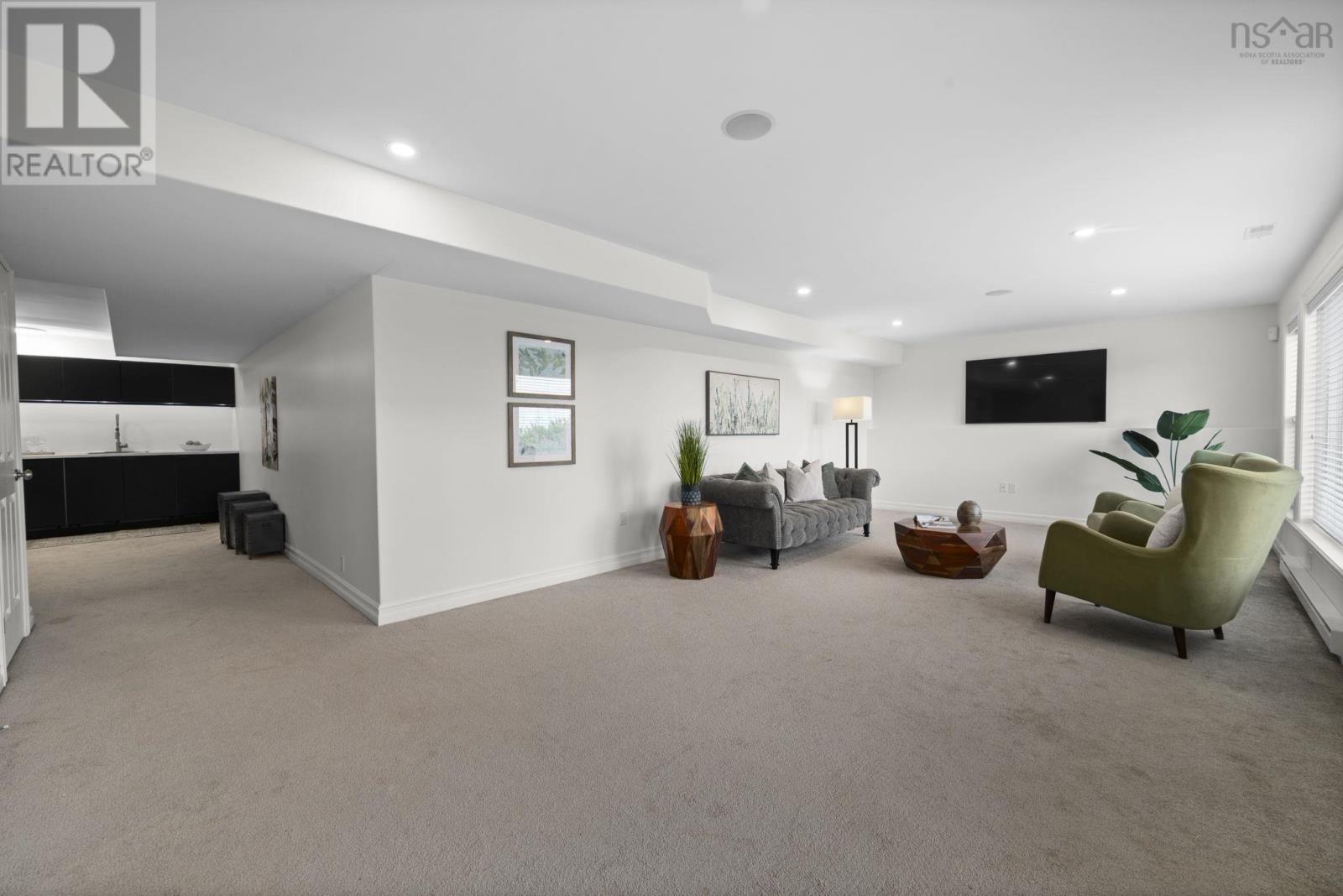 Property 37 of 51 of 24 Vanier Way