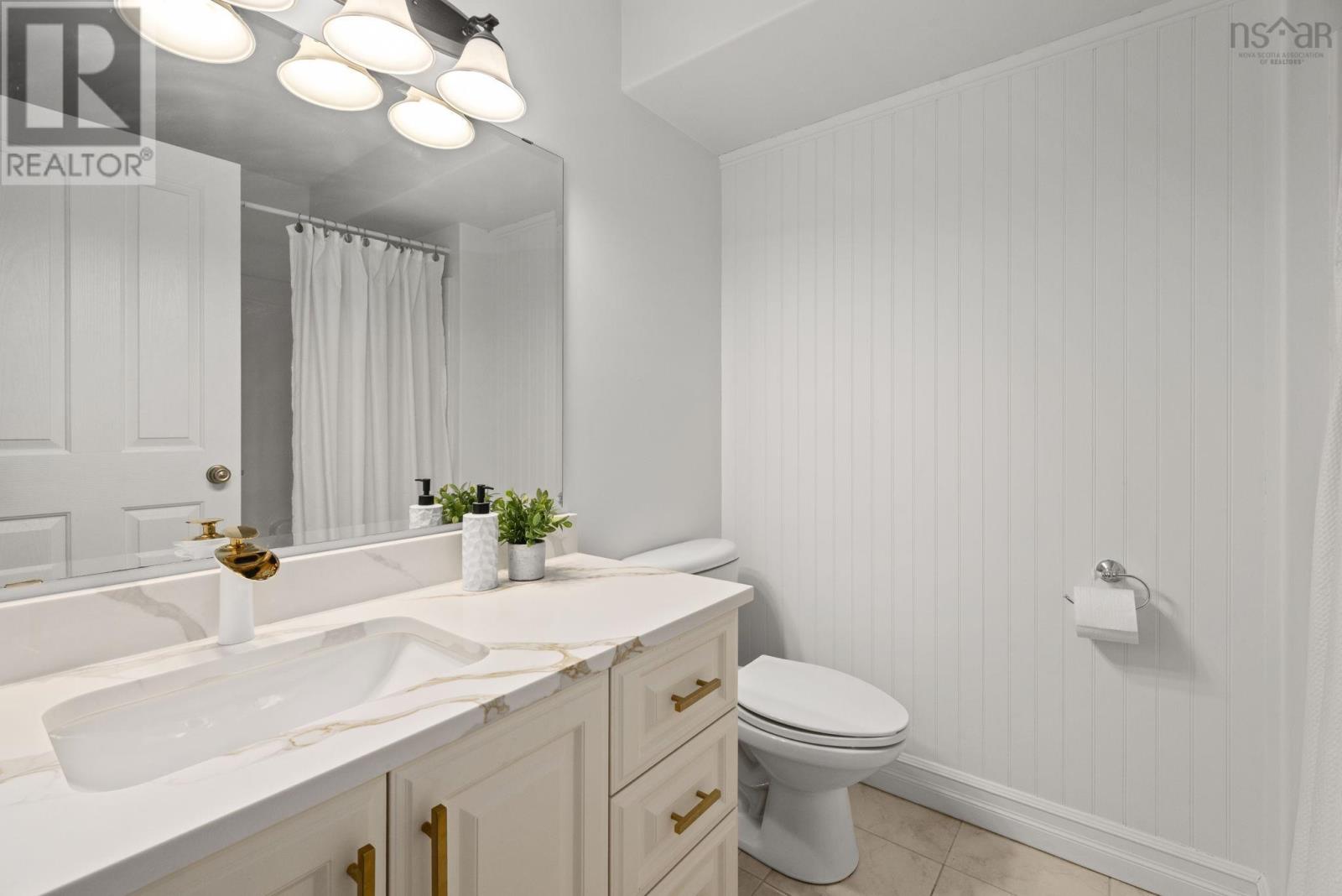 Property 42 of 51 of 24 Vanier Way