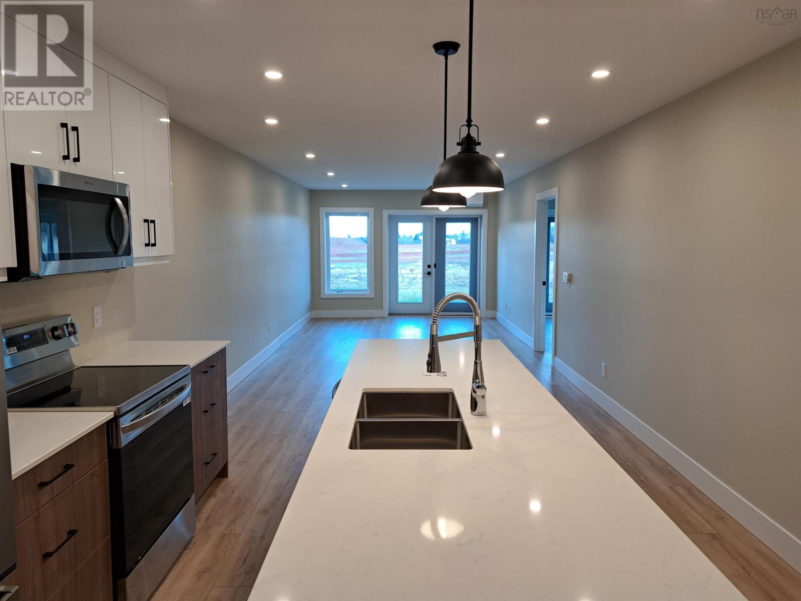 Property 18 of 34 of 127 Kent Road