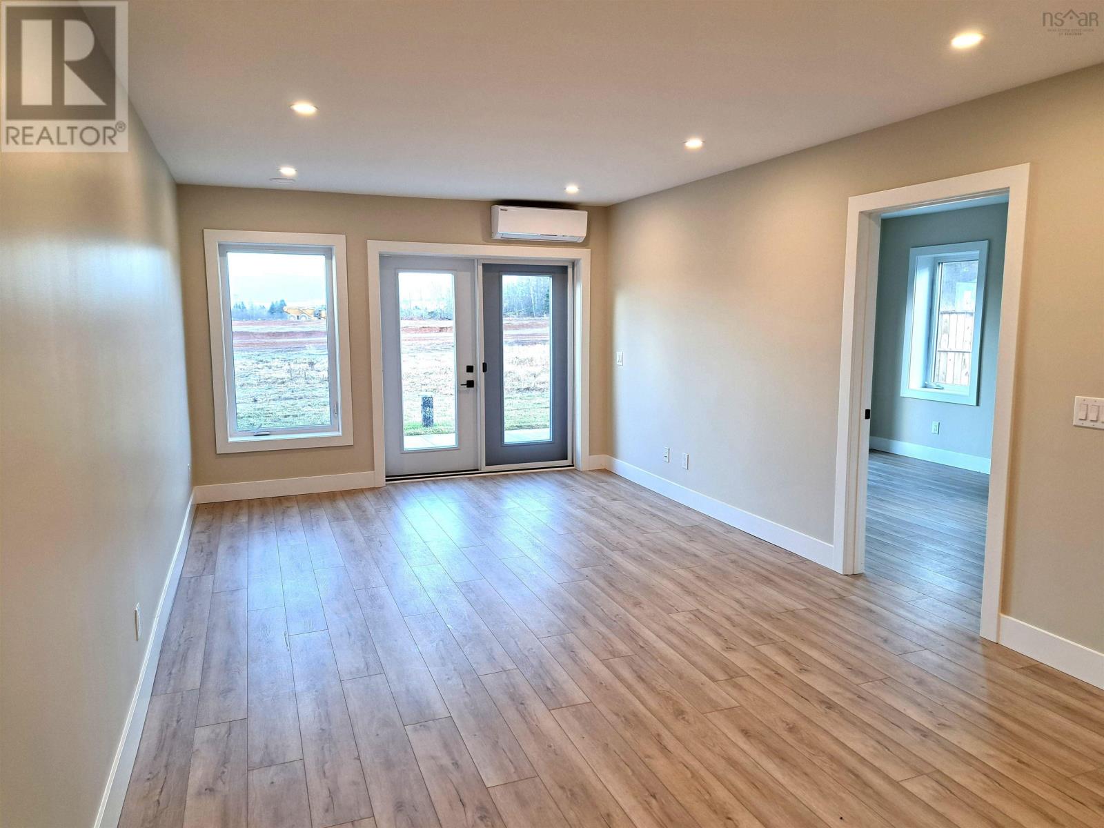 Property 21 of 34 of 127 Kent Road