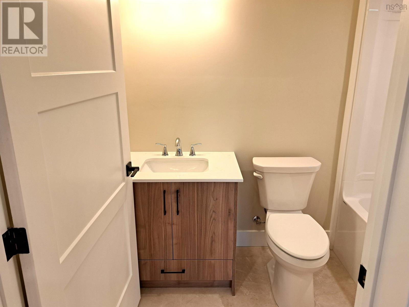 Property 12 of 34 of 127 Kent Road