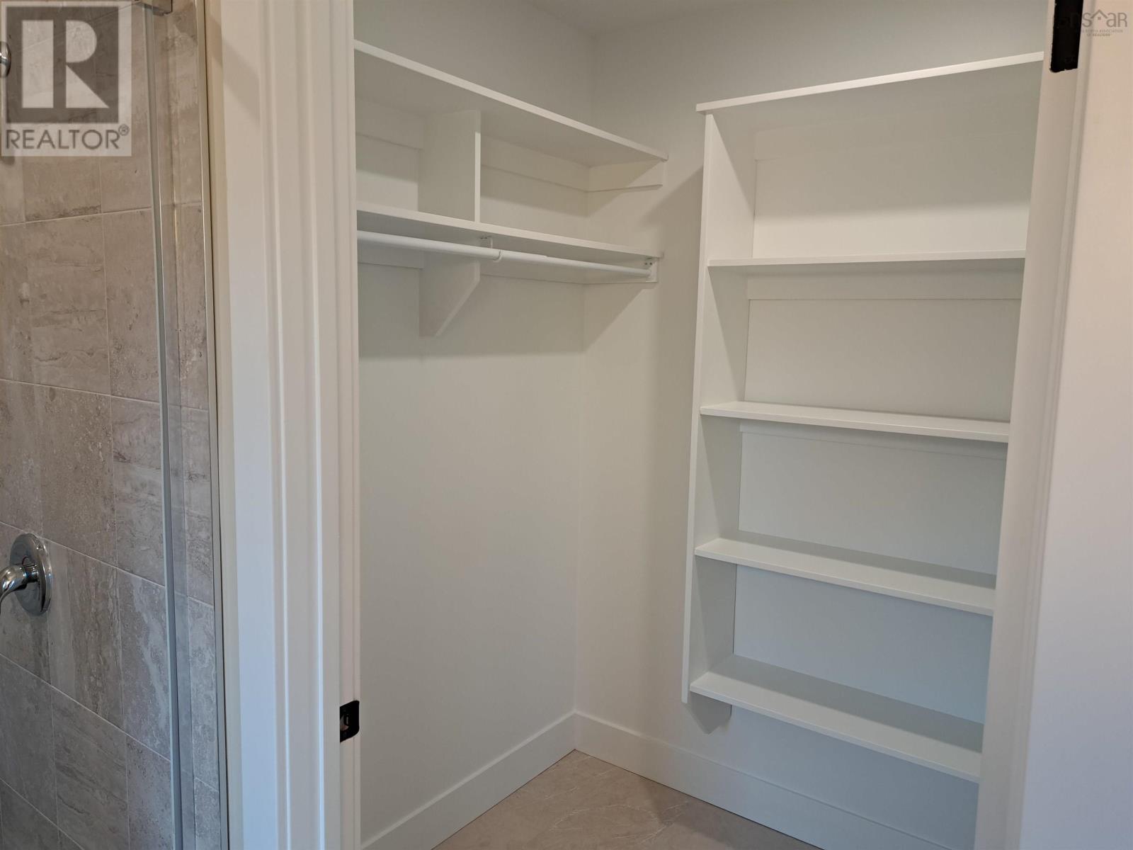 Property 29 of 34 of 127 Kent Road