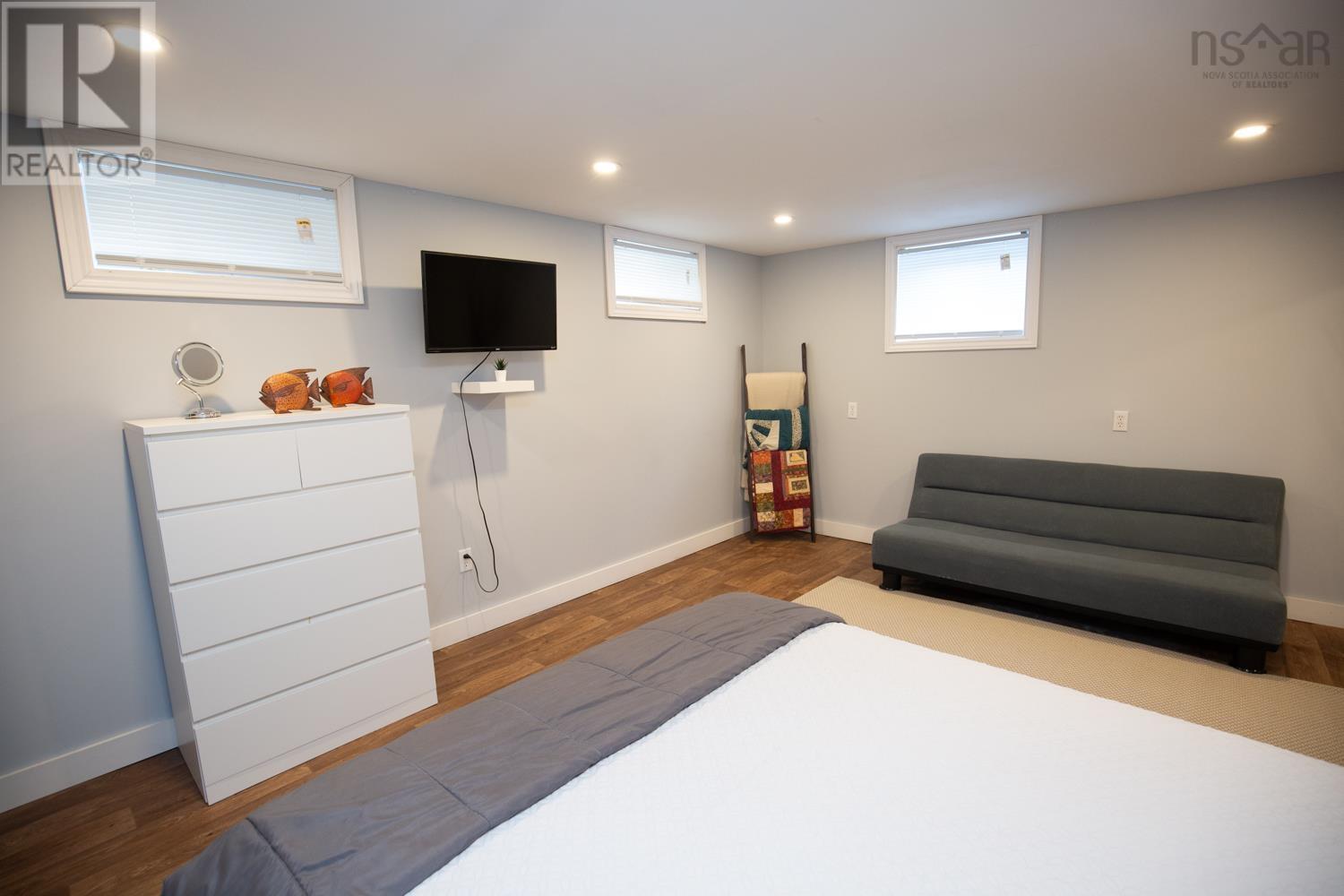 Property 27 of 49 of 30 SOUTH Street