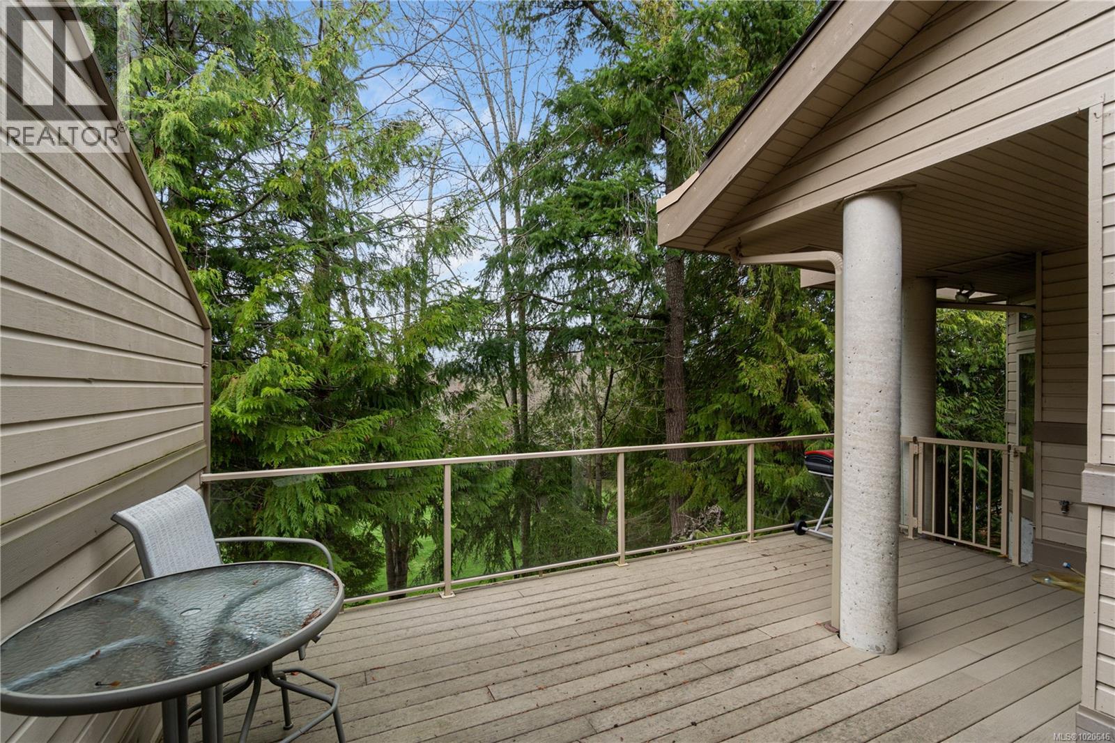 896 Lakes Blvd, Parksville