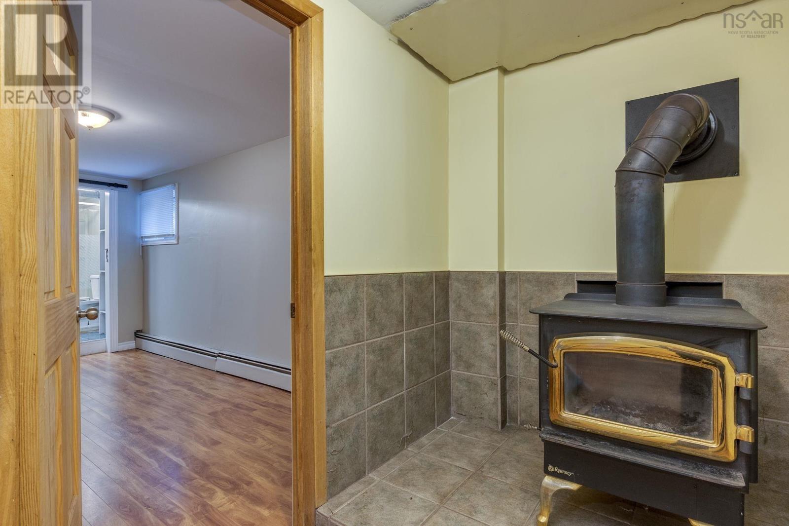 Property 28 of 34 of 1992 Shore Road