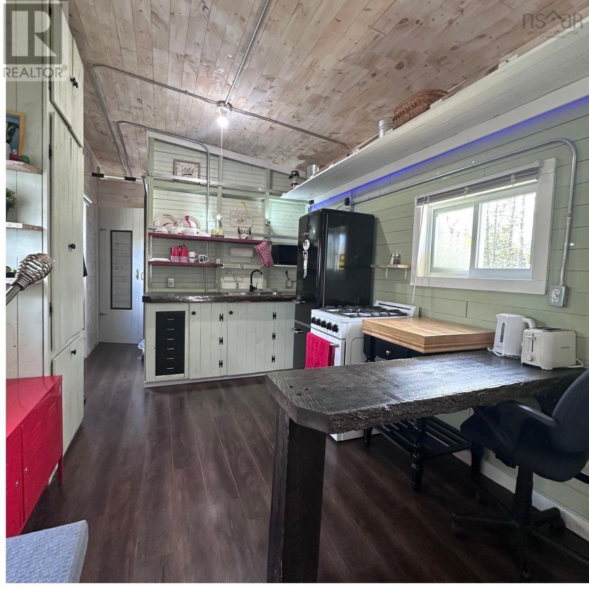 Property 8 of 32 of 8630 Highway 331