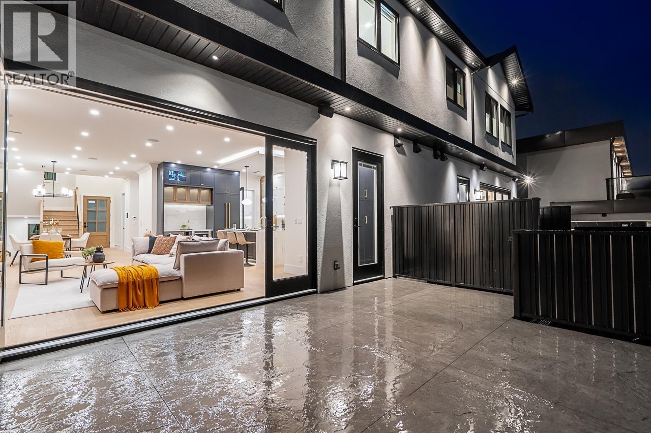 2 8667 ARMSTRONG AVENUE, Burnaby