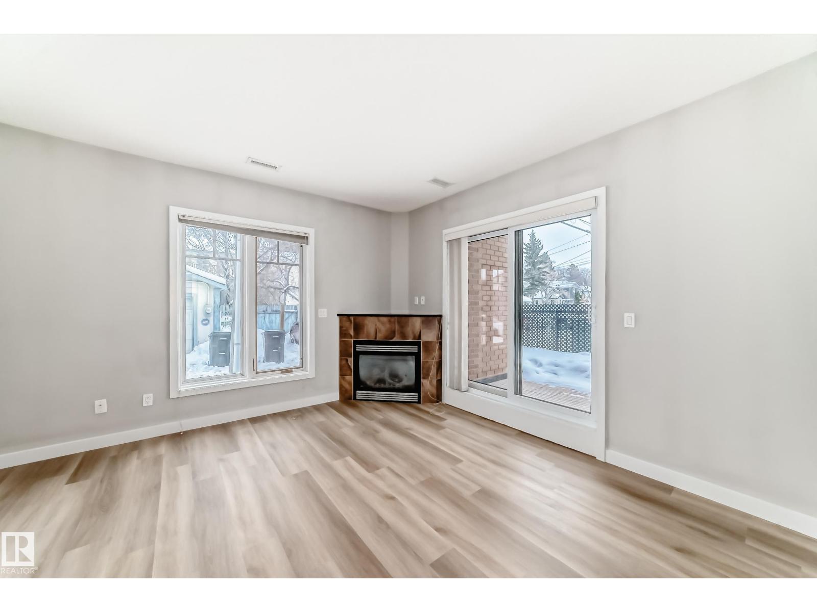 #103 7907 109 ST NW - 20