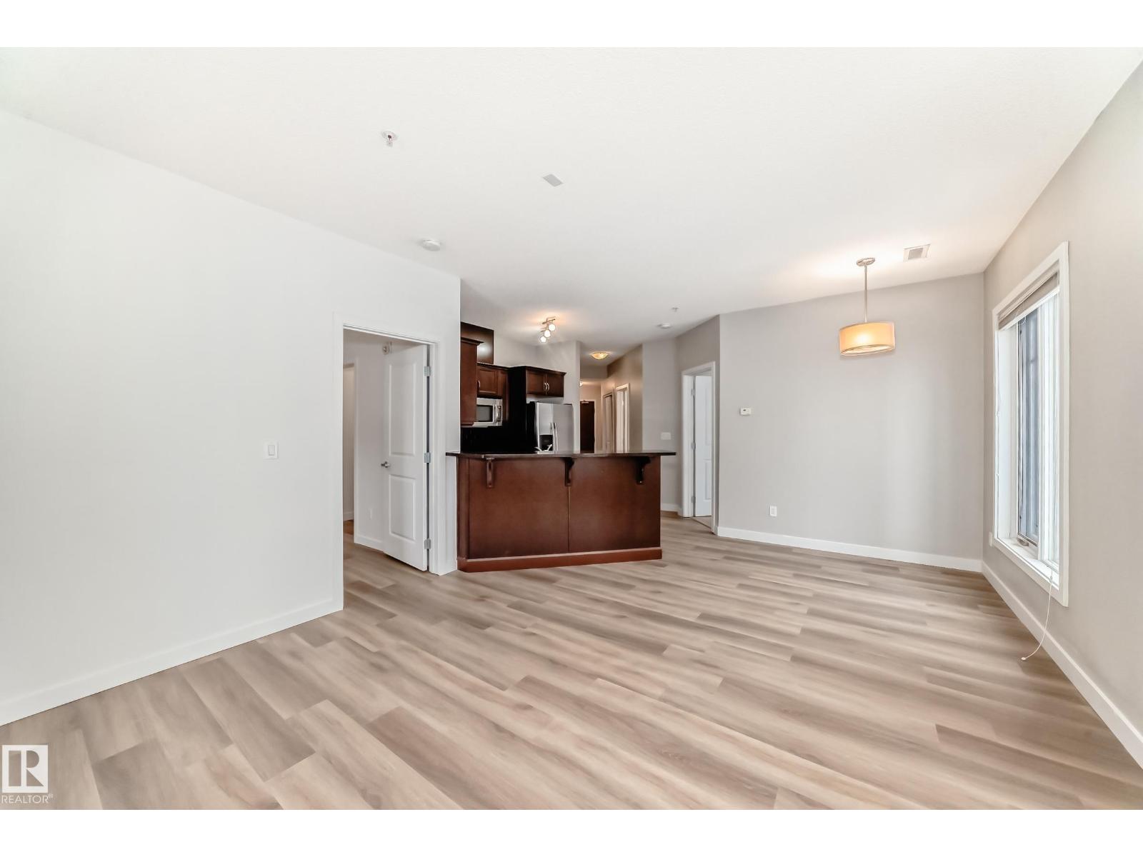 #103 7907 109 ST NW - 25