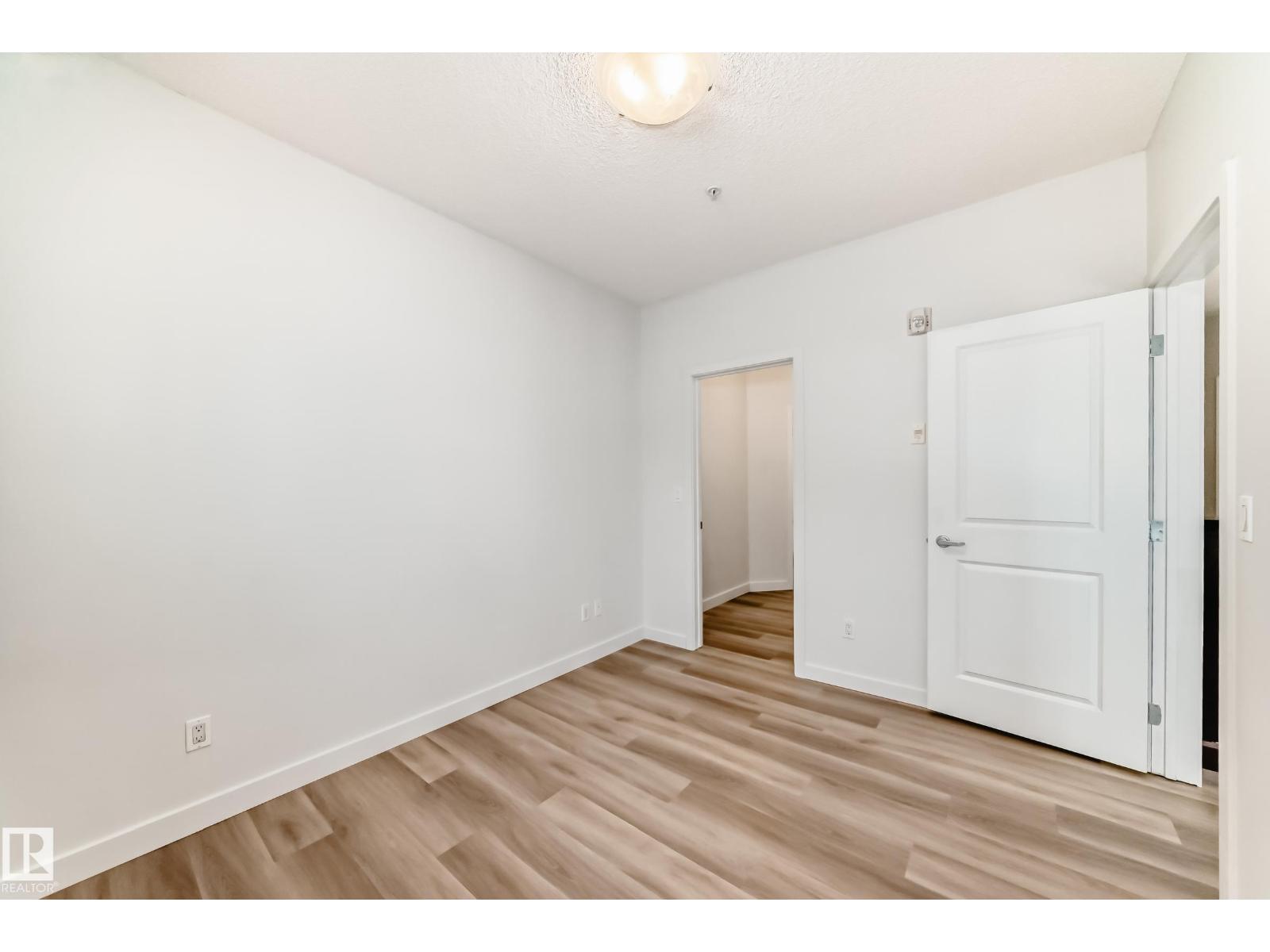 #103 7907 109 ST NW - 27