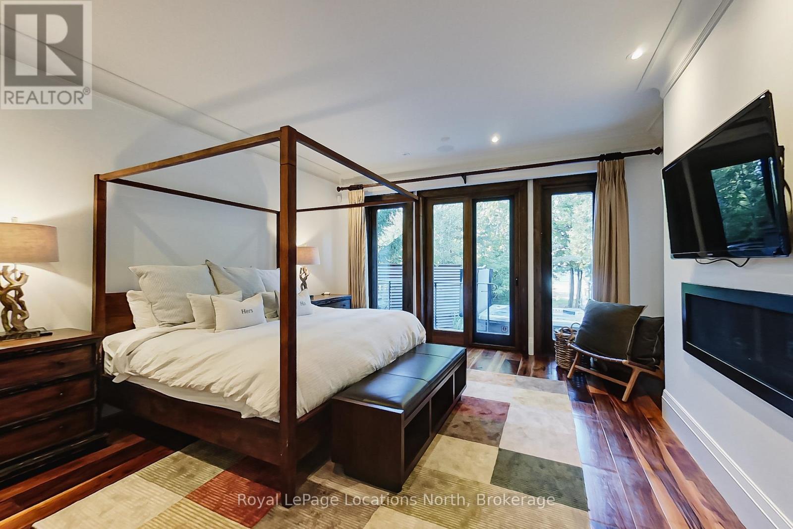 115 ELLIS DRIVE - 19