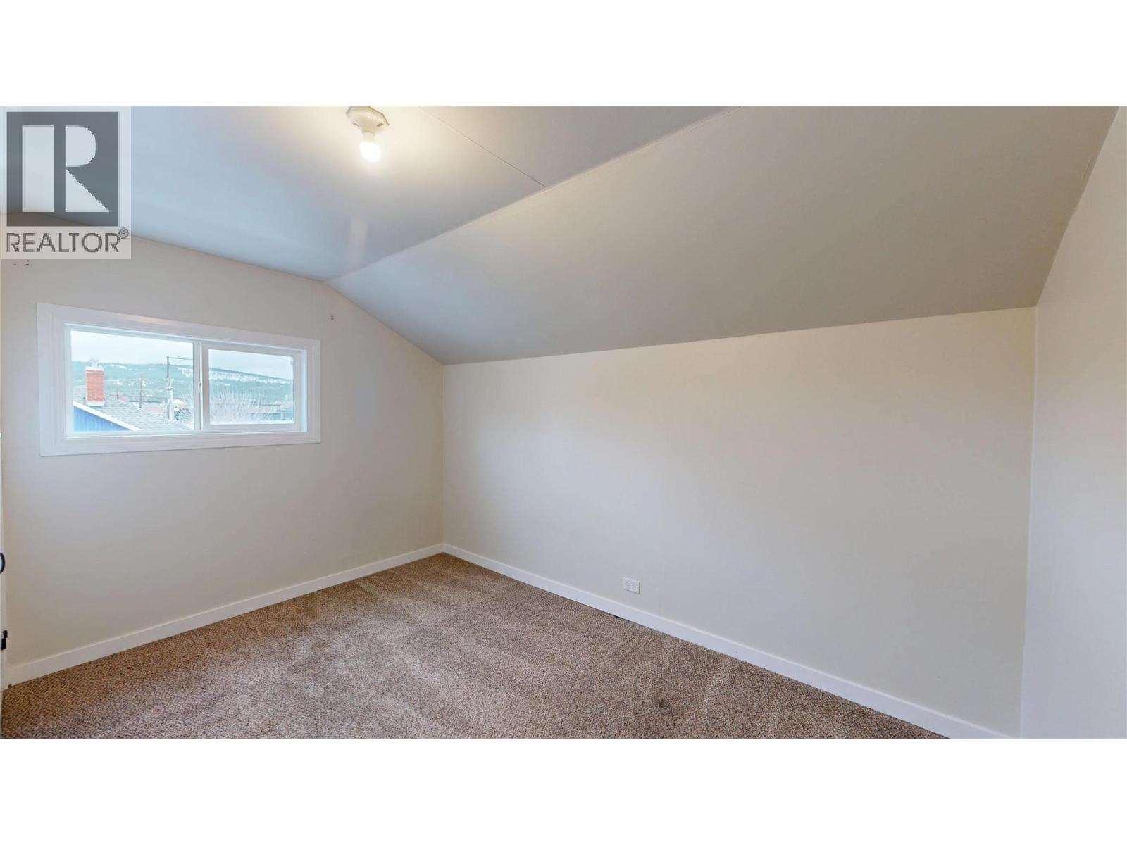 201R 9TH Avenue S, Cranbrook