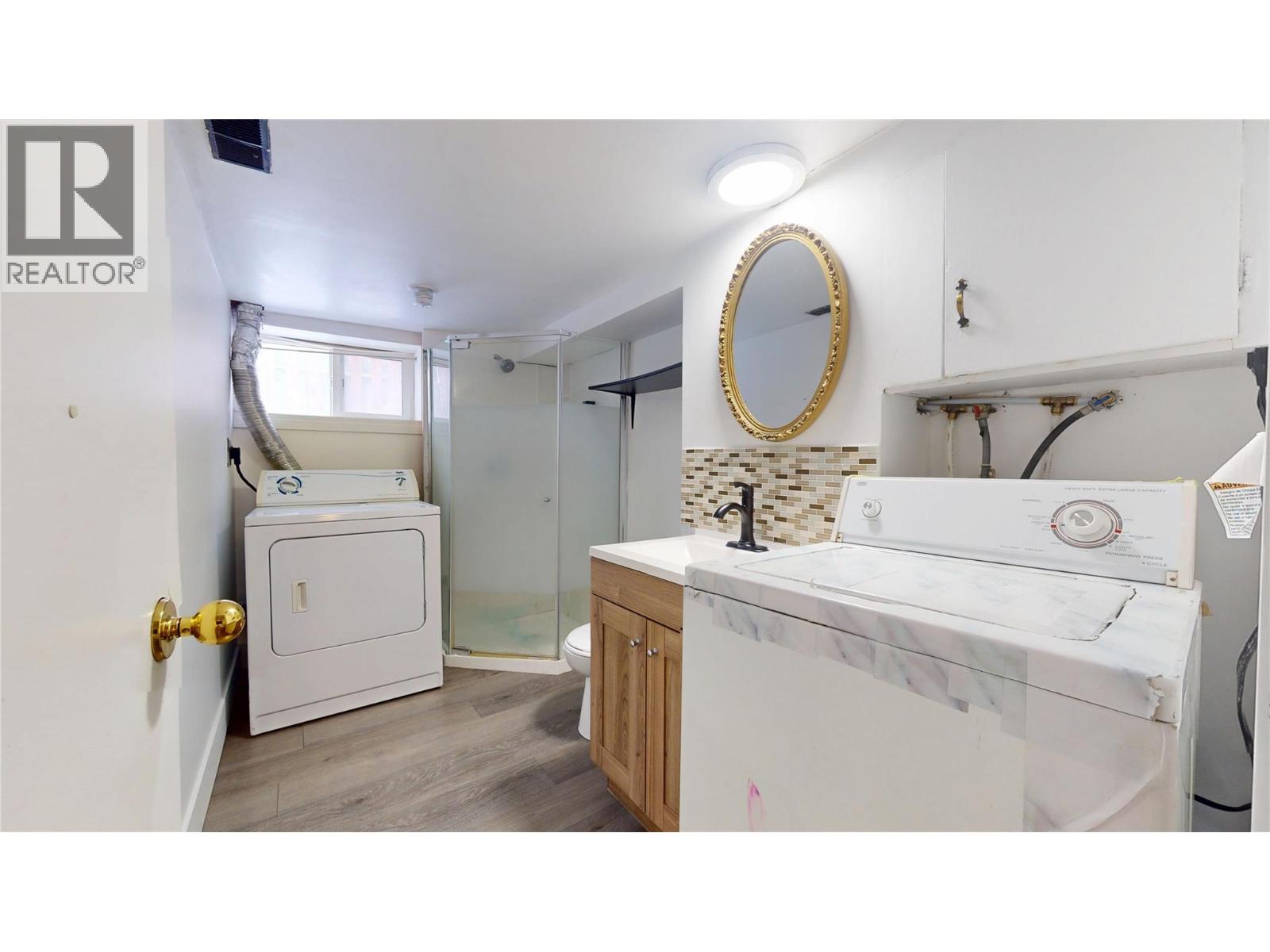 201R 9TH Avenue S, Cranbrook