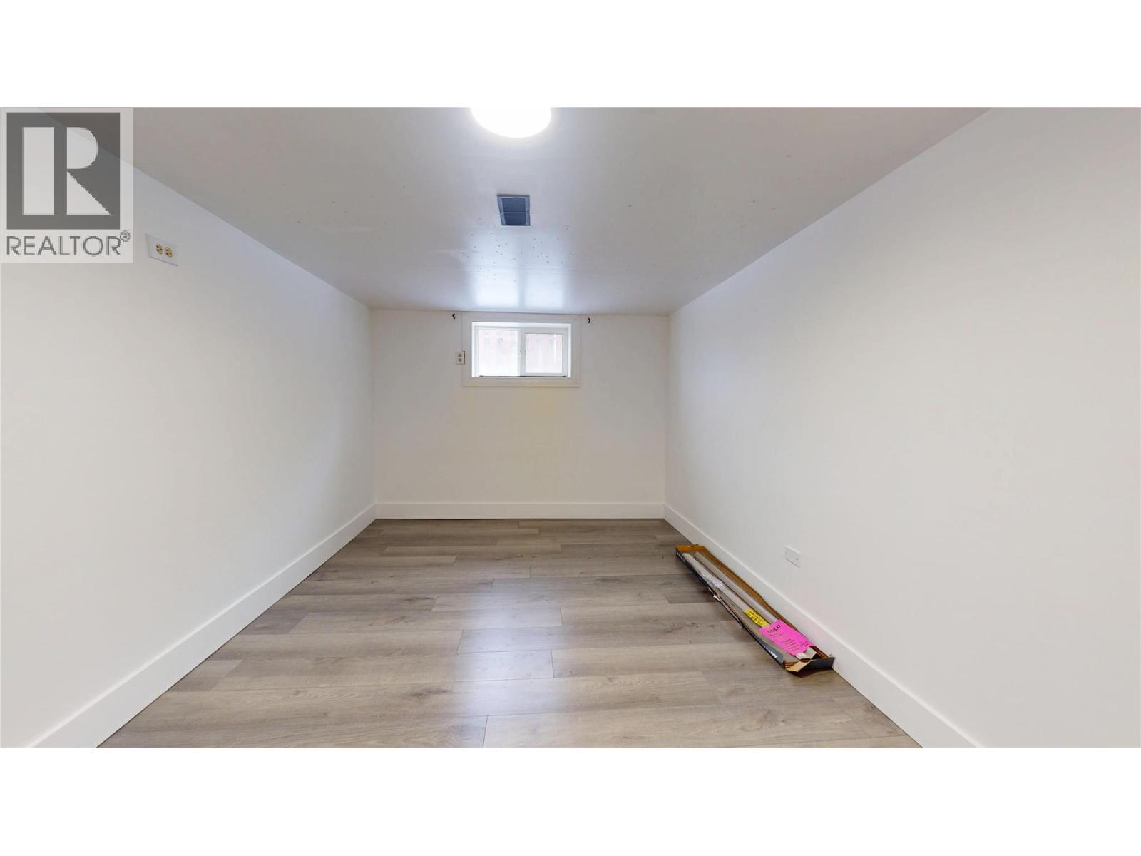 201R 9TH Avenue S, Cranbrook