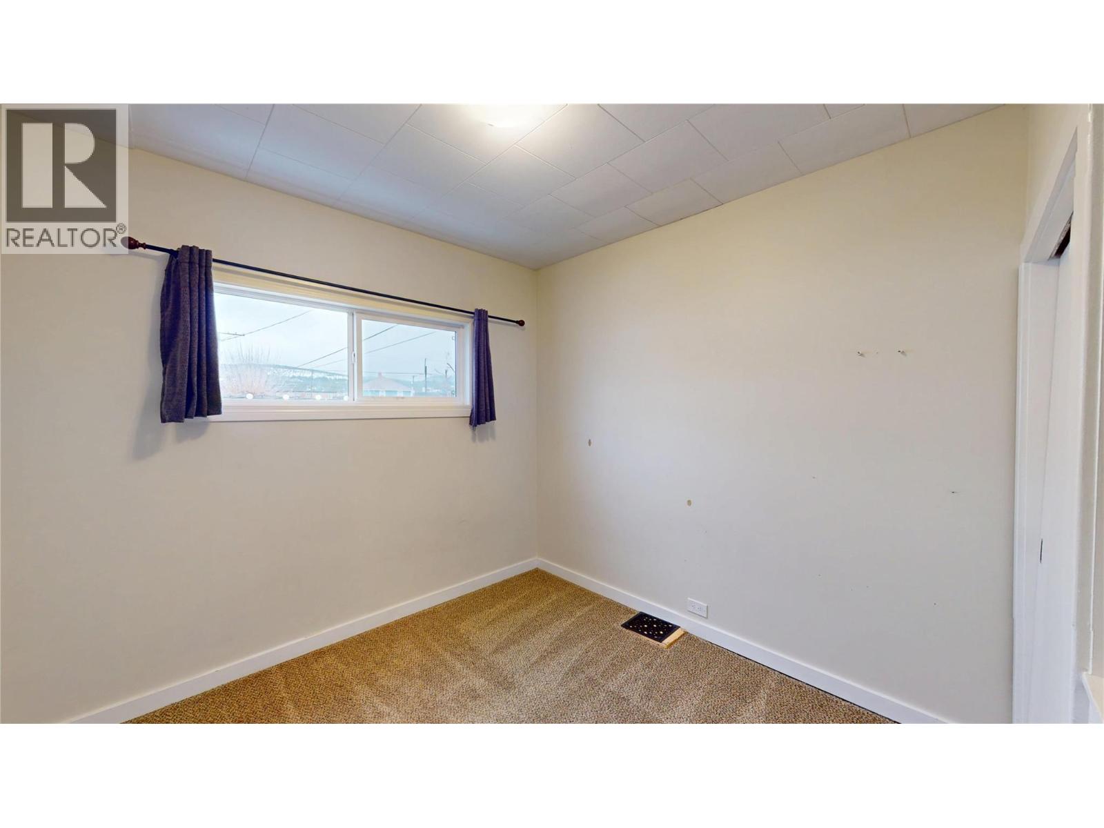 201R 9TH Avenue S, Cranbrook