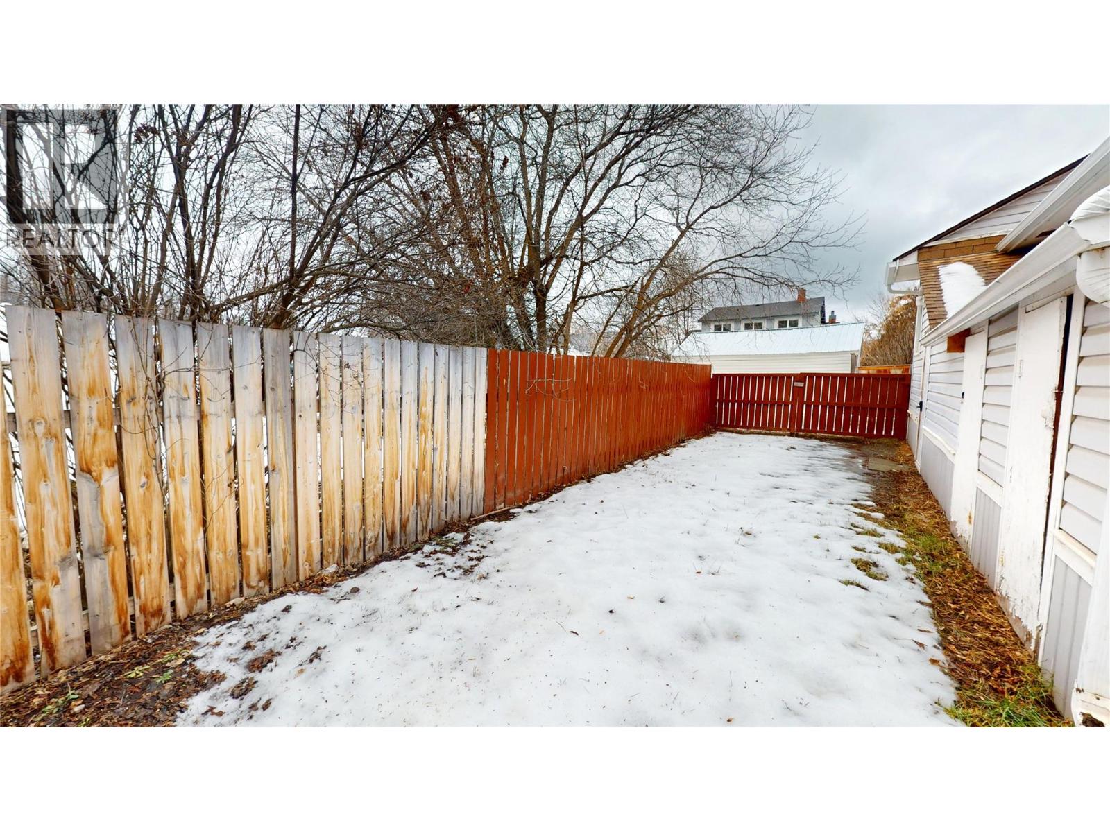 201R 9TH Avenue S, Cranbrook