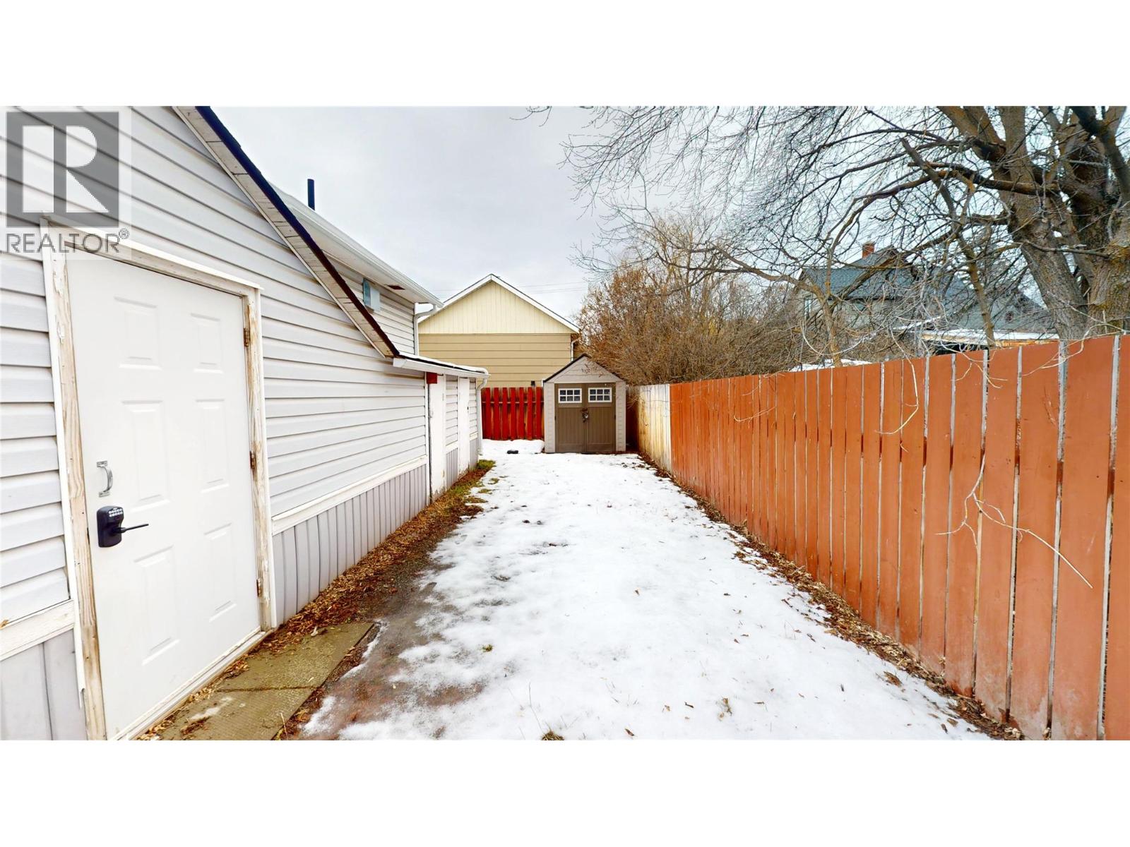 201R 9TH Avenue S, Cranbrook