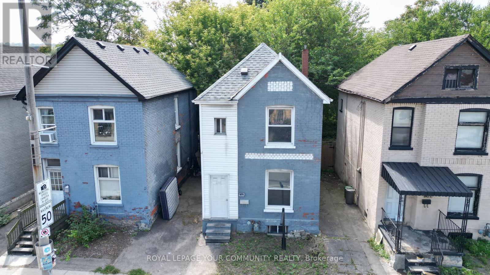 455 Main Street West