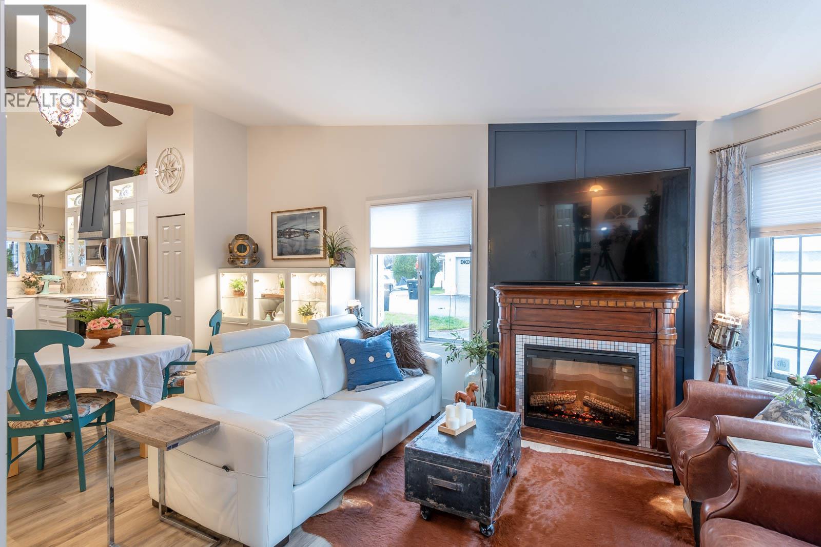 #2 3502 24 Avenue - 2