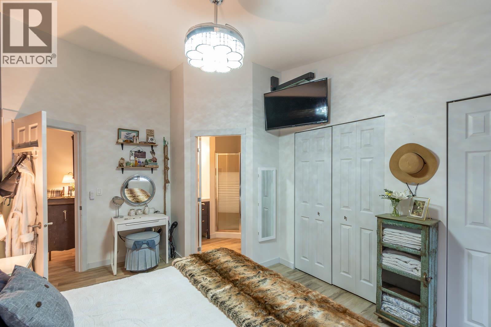 #2 3502 24 Avenue - 28