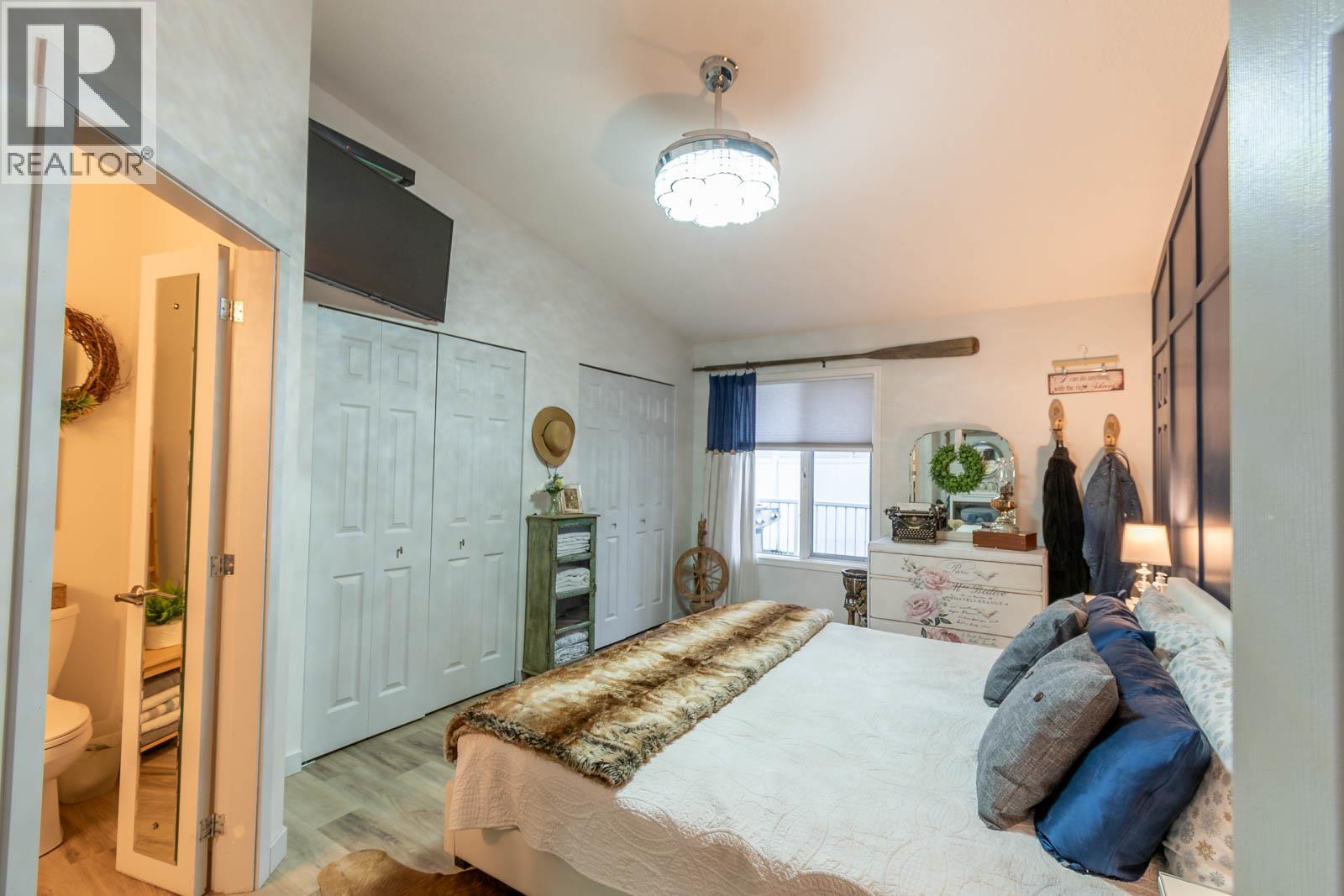 #2 3502 24 Avenue - 31
