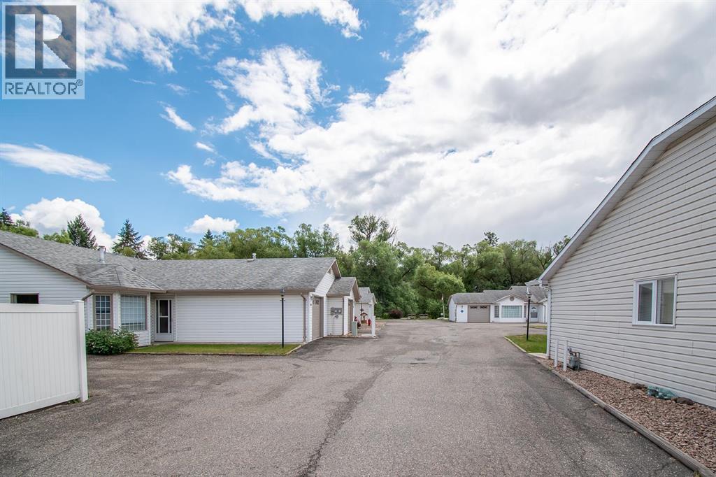 #2 3502 24 Avenue - 41