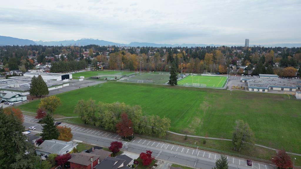 8050 WILTSHIRE Boulevard, Delta